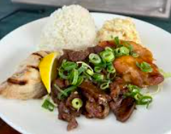 Aloha Mixed Plate signature dishes Loco Moco
Shoyu Chicken
Kalua Pork